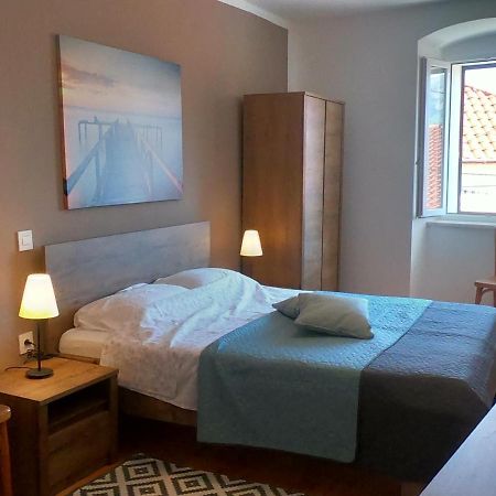 Apartment Dinka Baška Eksteriør bilde