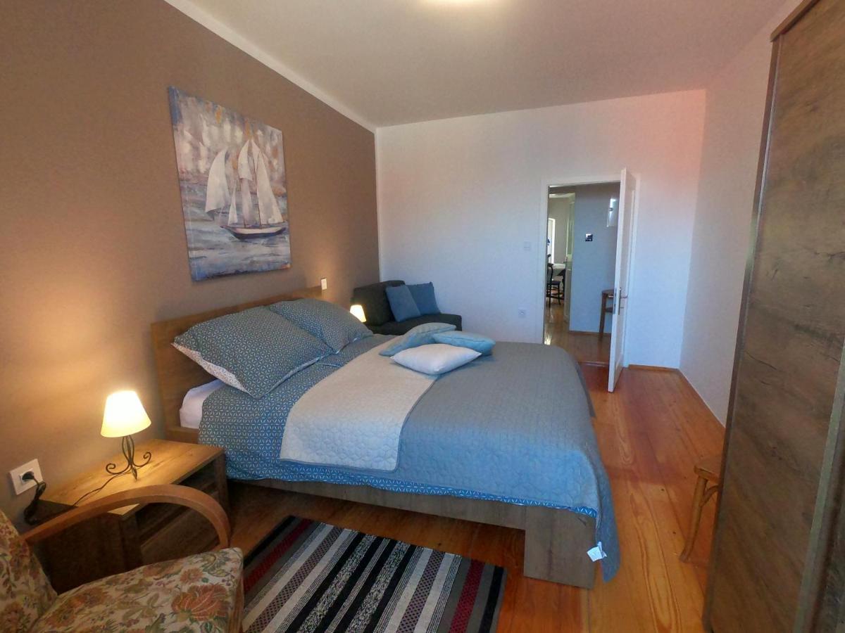 Apartment Dinka Baška Eksteriør bilde
