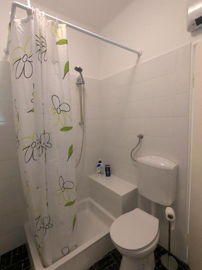 Apartment Dinka Baška Eksteriør bilde